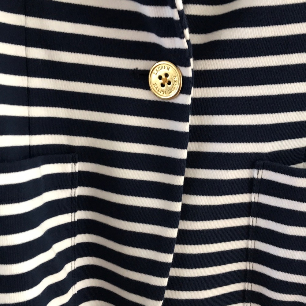 Women’s Blazer - Picture 4 of 8